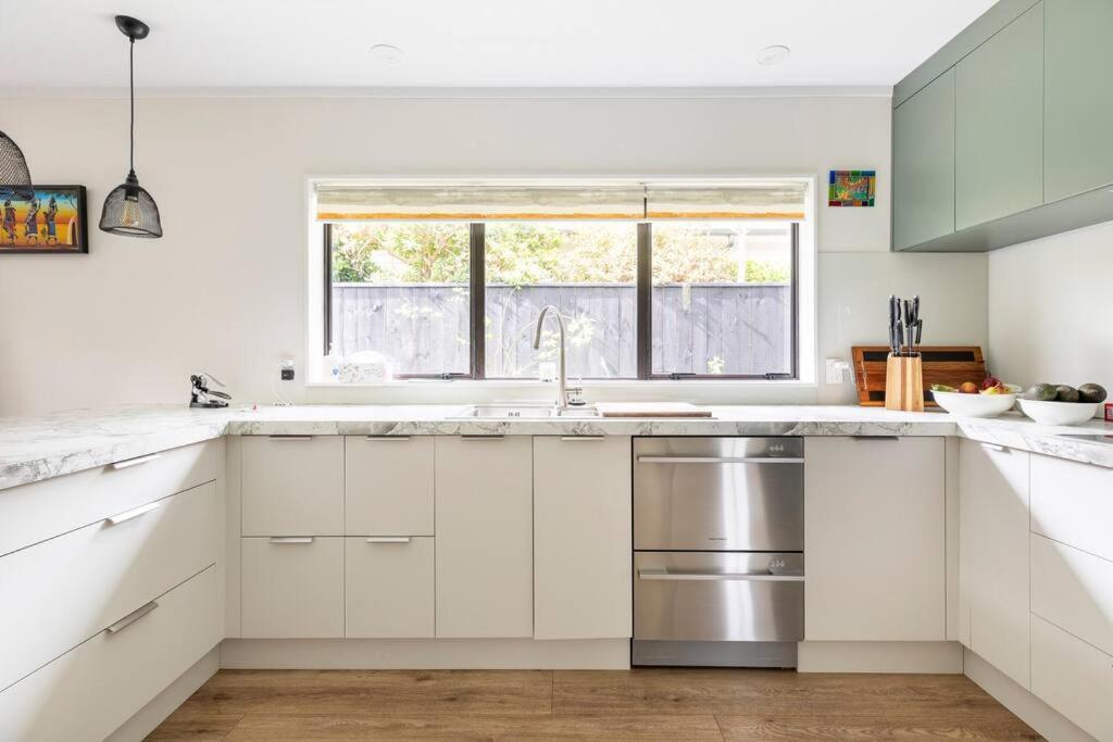 Quiet And Cosy Apartment Waikanae Exterior photo