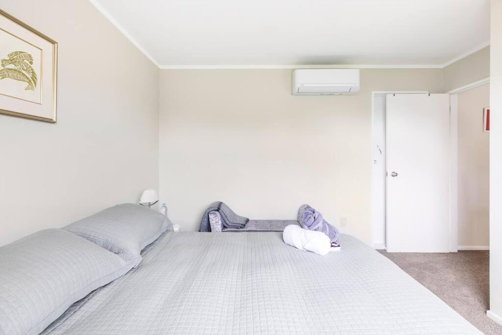 Quiet And Cosy Apartment Waikanae Exterior photo